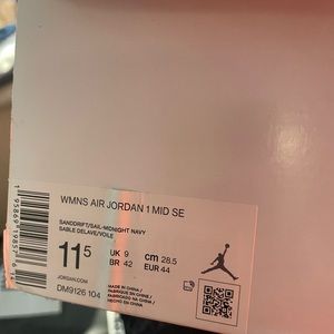 Nike dunks mid white canvas